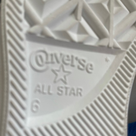 Converse Maribekko collab shoes - Picture 10 of 10